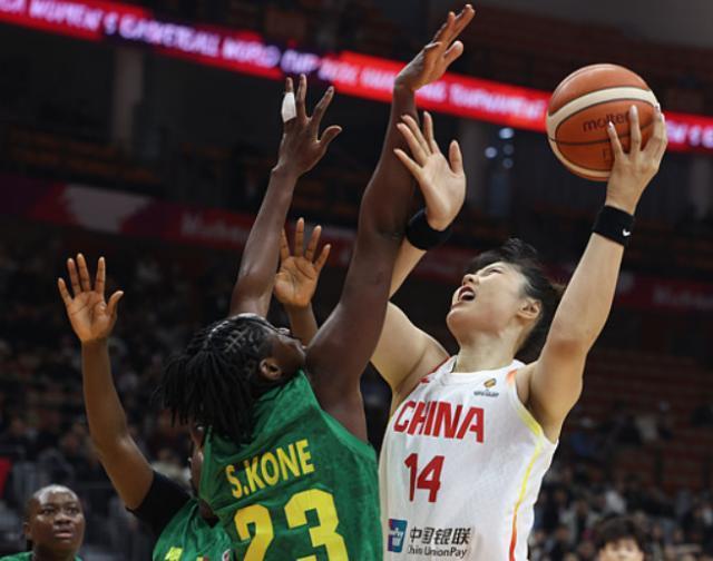 leyu-中国女篮世预赛取得开门红，李月汝回归首秀得分全队最高